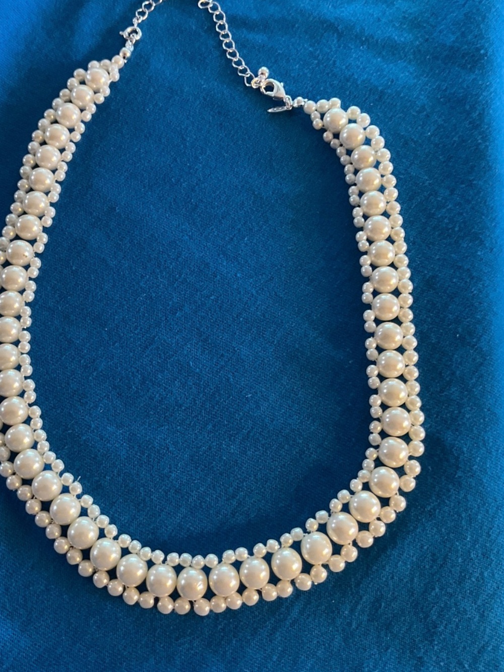 Vintage SAO signed Avon choker necklace